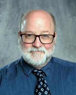 Tutor Steven Knoerr